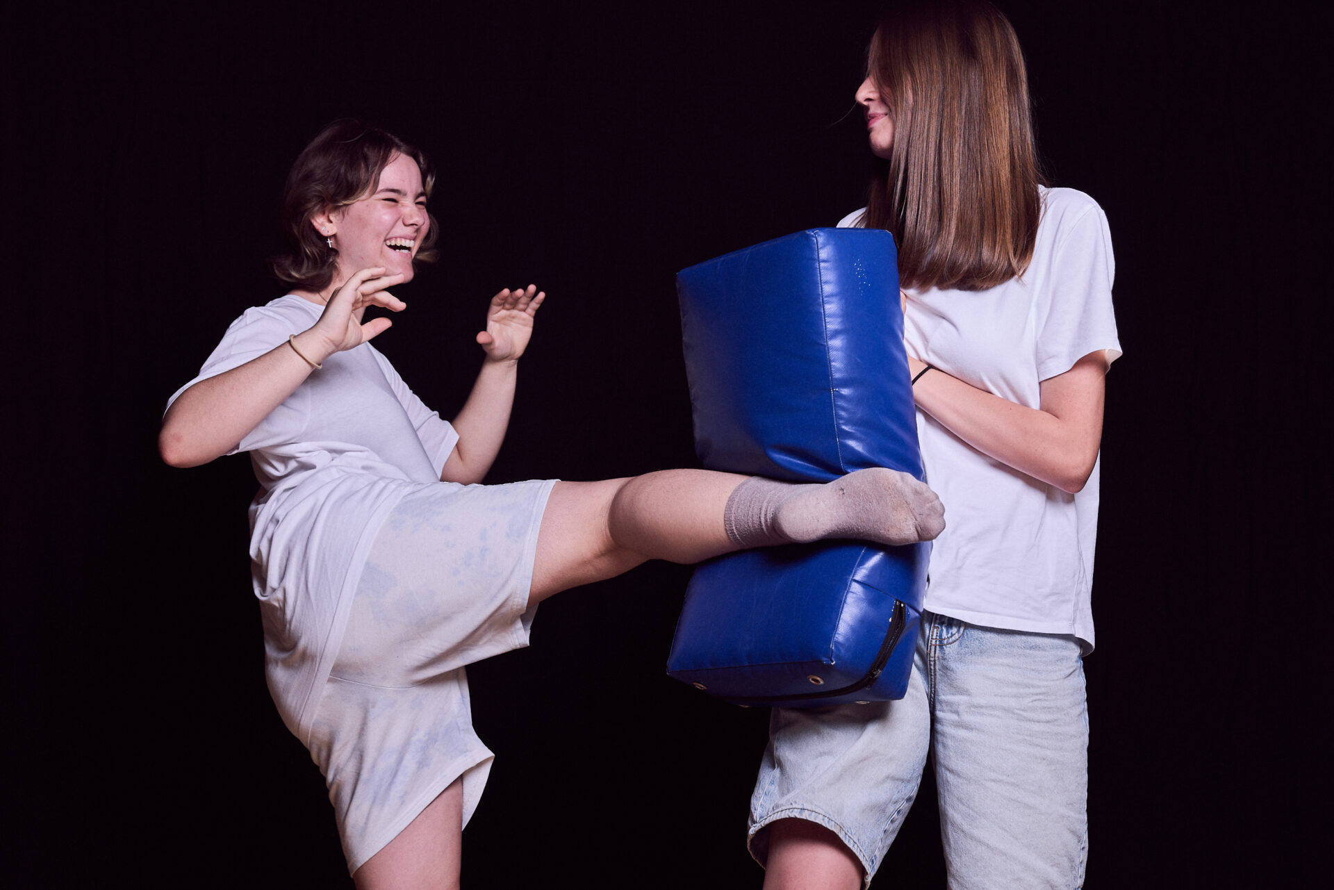 Jugendliche beim WingTsun - Training in Marktoberdorf - selbstbewusst auftreten und Grenzen setzen